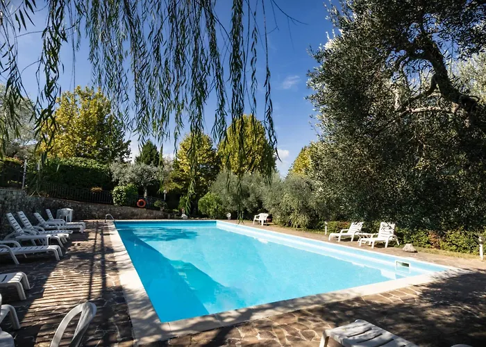 伊斯马尔酒店 3* 丘西