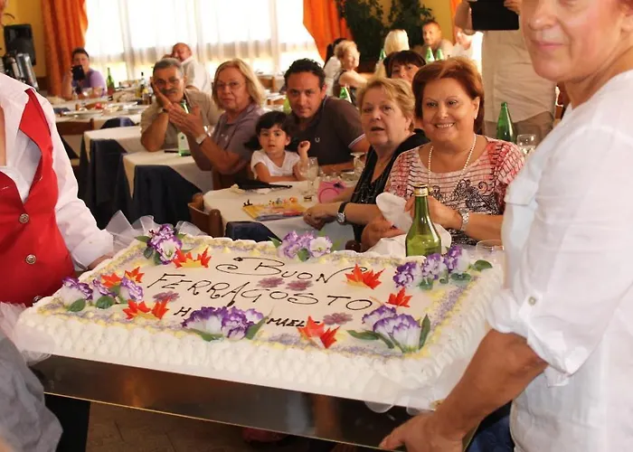 伊斯马尔酒店 酒店