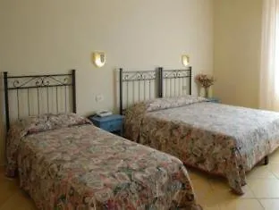 伊斯马尔酒店 3*