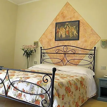 Ismaele Hotel 3*